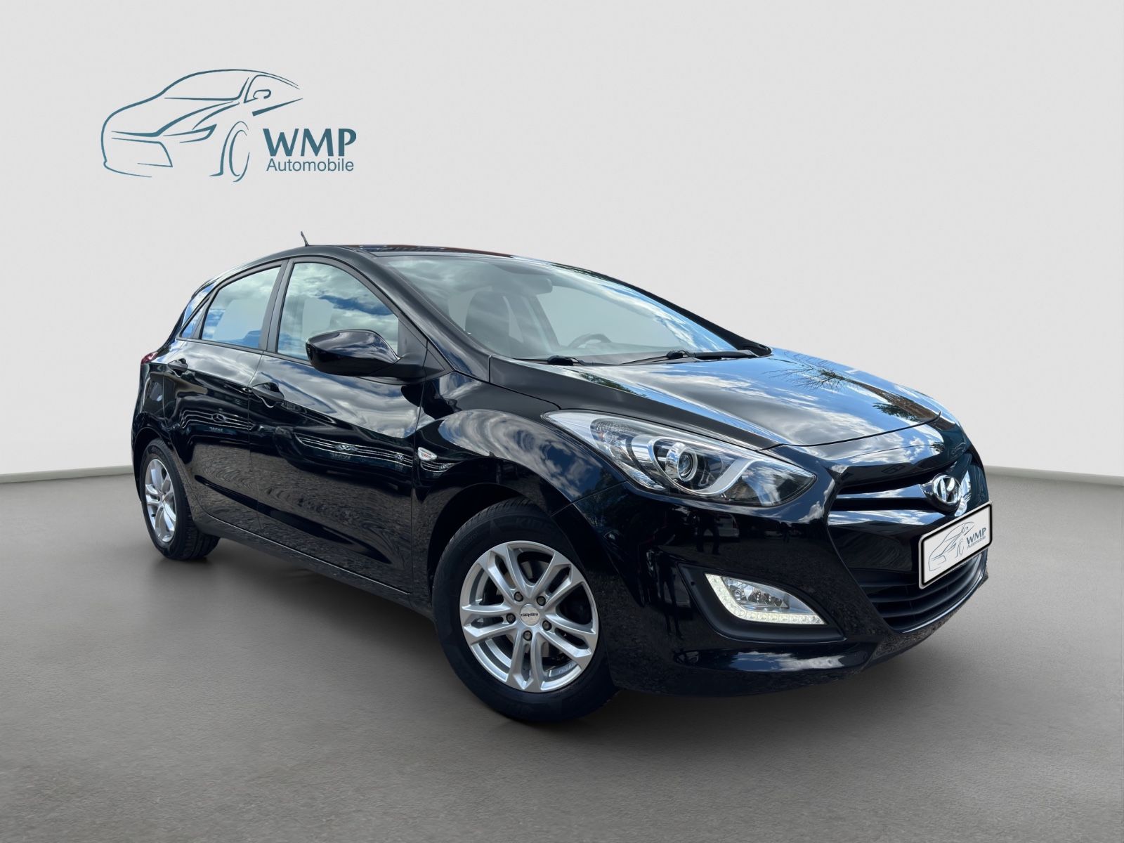 Fahrzeugabbildung Hyundai i30 Classic /Klimaanlage/Sitzhz./LED/TÜV Neu