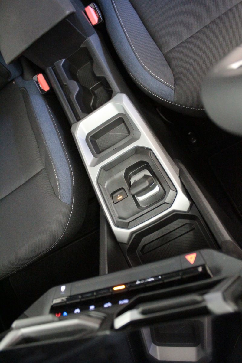 Fahrzeugabbildung Dacia Bigster hybrid 155 Expression*Winter-Plus-Paket*