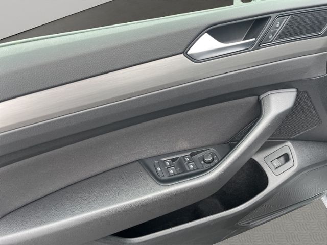 Volkswagen Passat Variant - Bild 11