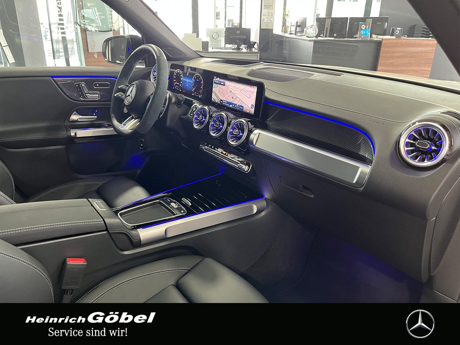 Fahrzeugabbildung Mercedes-Benz GLB 35 4M AHK+PANO+HUD+360°+FAHR-ASSIST+MULTIB.