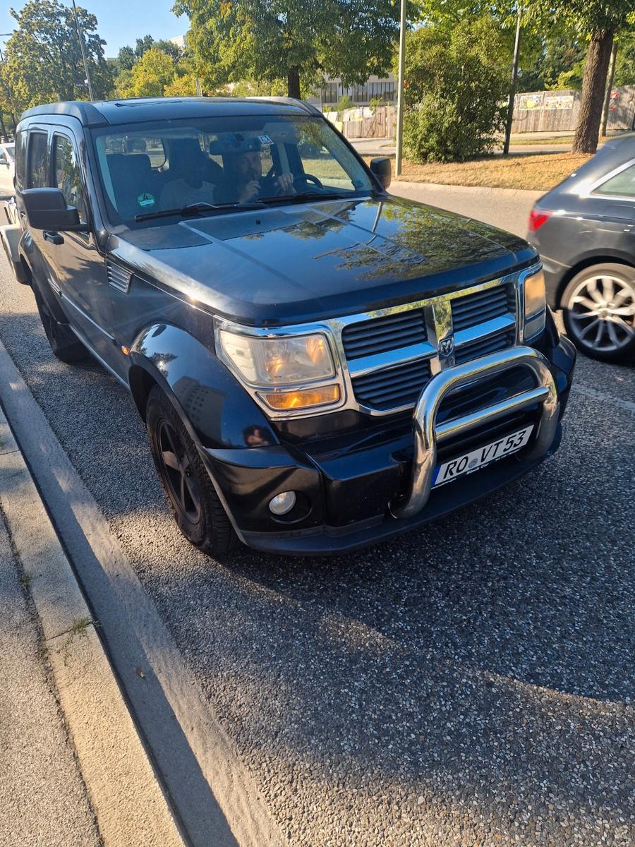 Dodge Nitro 2010 — вигляд ззаду