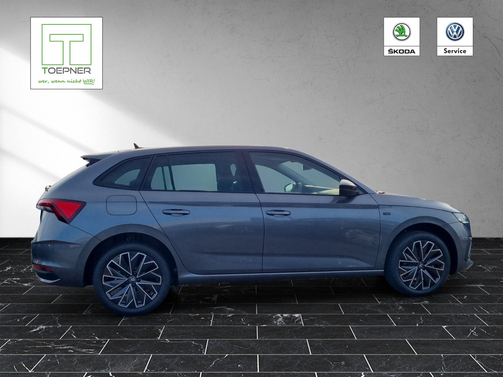 Fahrzeugabbildung SKODA Scala Tour 1,0 TSI DSG Simply Clever Black