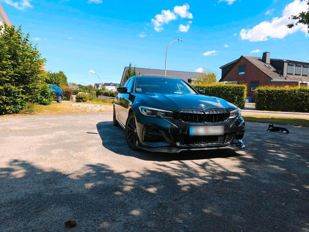 Image of BMW 320