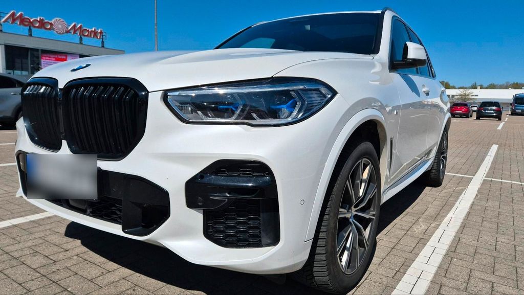 Image of BMW X5