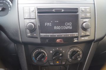 Suzuki Swift 1.2 30 Jahre KLIMA-ALU+WR.-TEMPOMAT-1.HAND