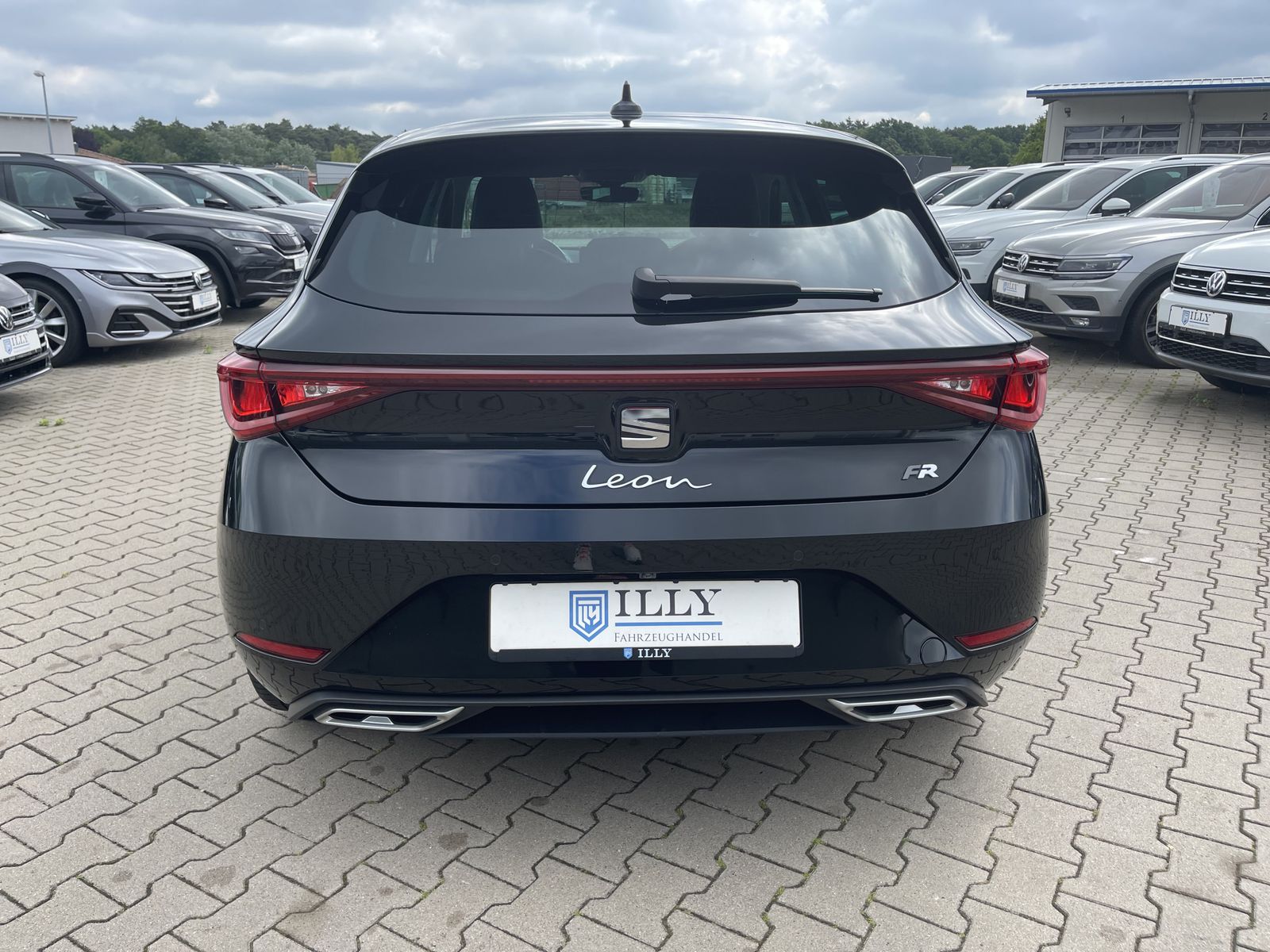 Fahrzeugabbildung SEAT Leon 2.0 TDI*FR-Line*Cam*ACC*LED*