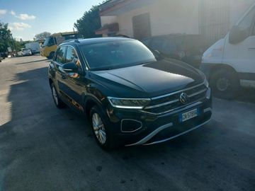 Volkswagen T-Roc - 4