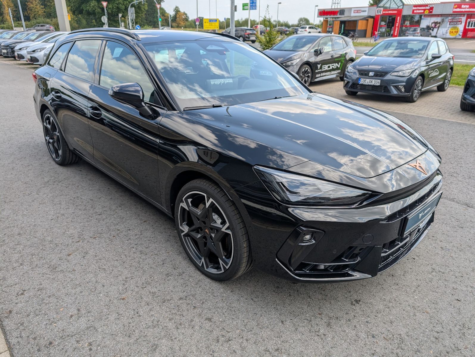 Cupra Leon Sportstourer 2.0 TSI DSG 4Drive VZ*AHK* imagem 3