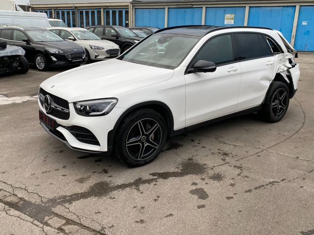 Mercedes-Benz GLC 300d 4M *AMG-Line*Panorama*Nightpaket*LED*