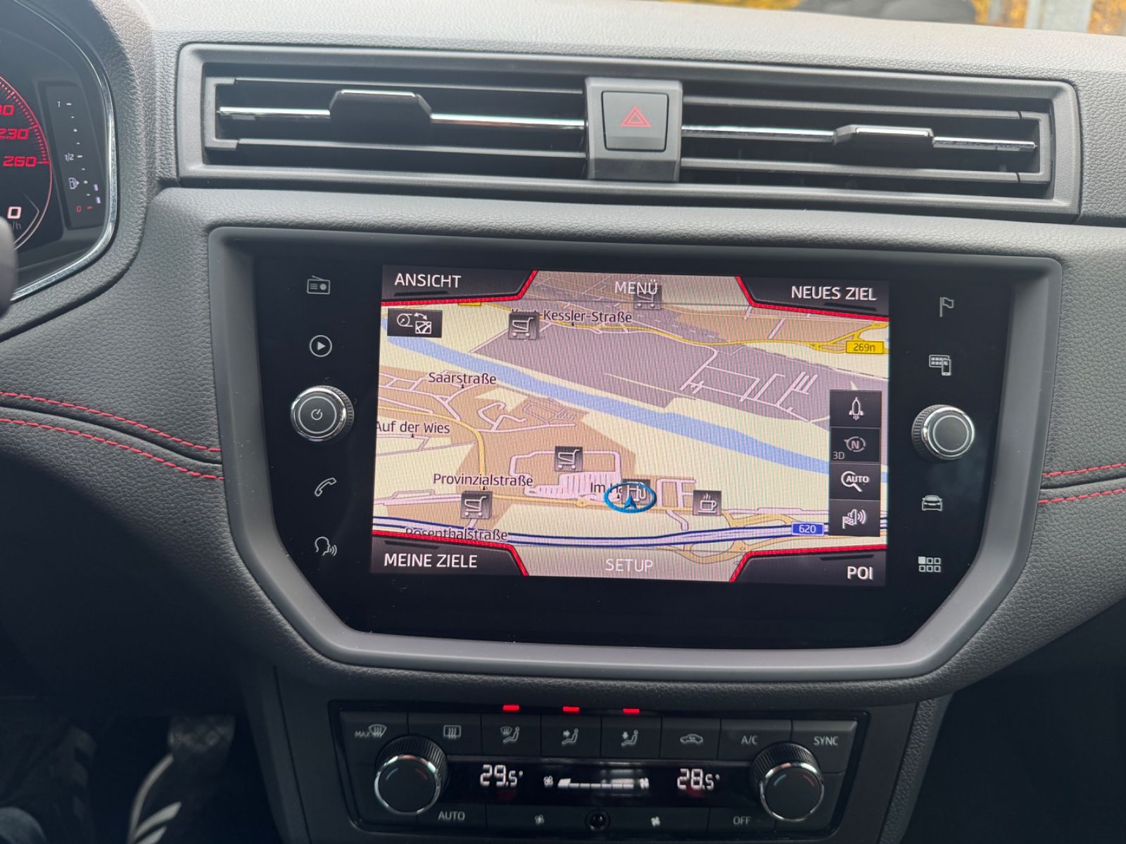 Fahrzeugabbildung SEAT Arona FR ACC+LED+Kamera+Carplay