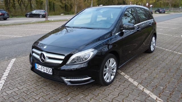 MERCEDES-BENZ B 180 CDI Panoramadach