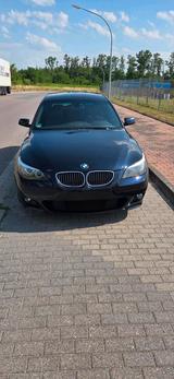 BMW Auto BMW E61 530i - BMW 530 aus 2008: 530i