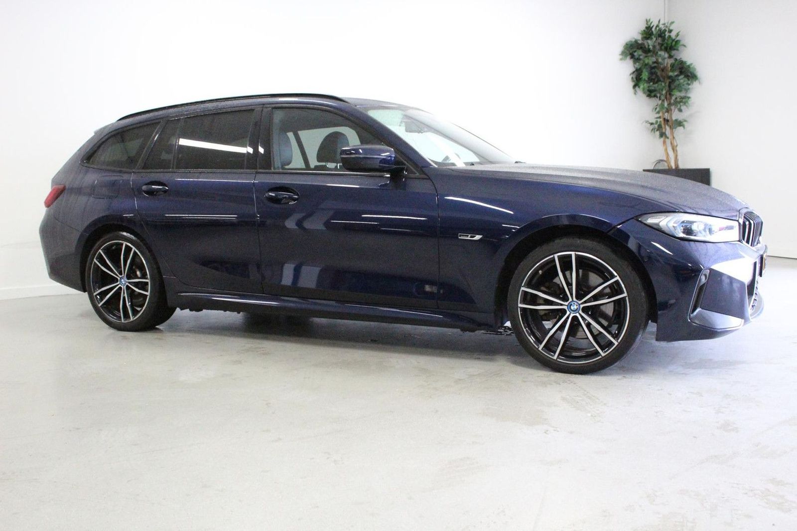 BMW 330 3-serie Touring 330e | WEGKL-TRHAAK | CAMERA imagem 2