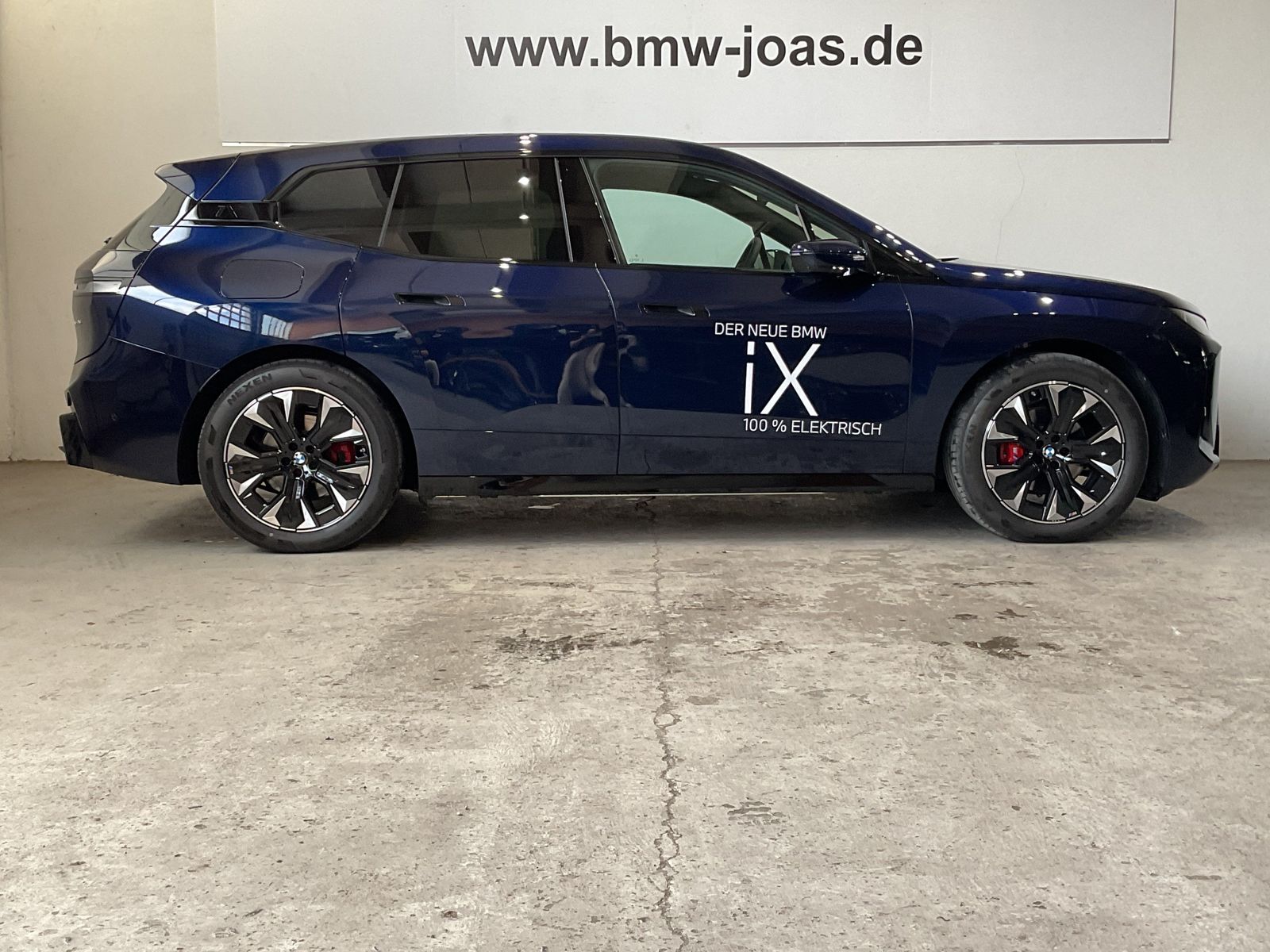 Fahrzeugabbildung BMW iX xDrive45 Harman Kardon Surround | Sitzbelüftu