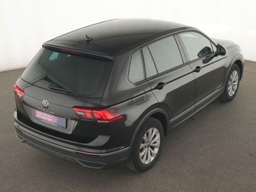 Volkswagen Tiguan - 11