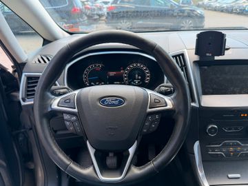 Ford S-Max - 9