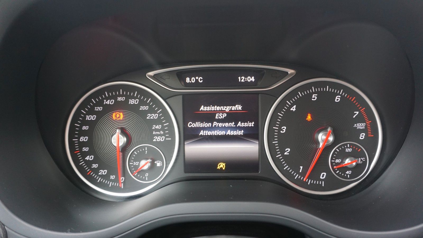 Fahrzeugabbildung Mercedes-Benz B 180 Navi,LED,Park Assist,SH,PDC,SR+WR