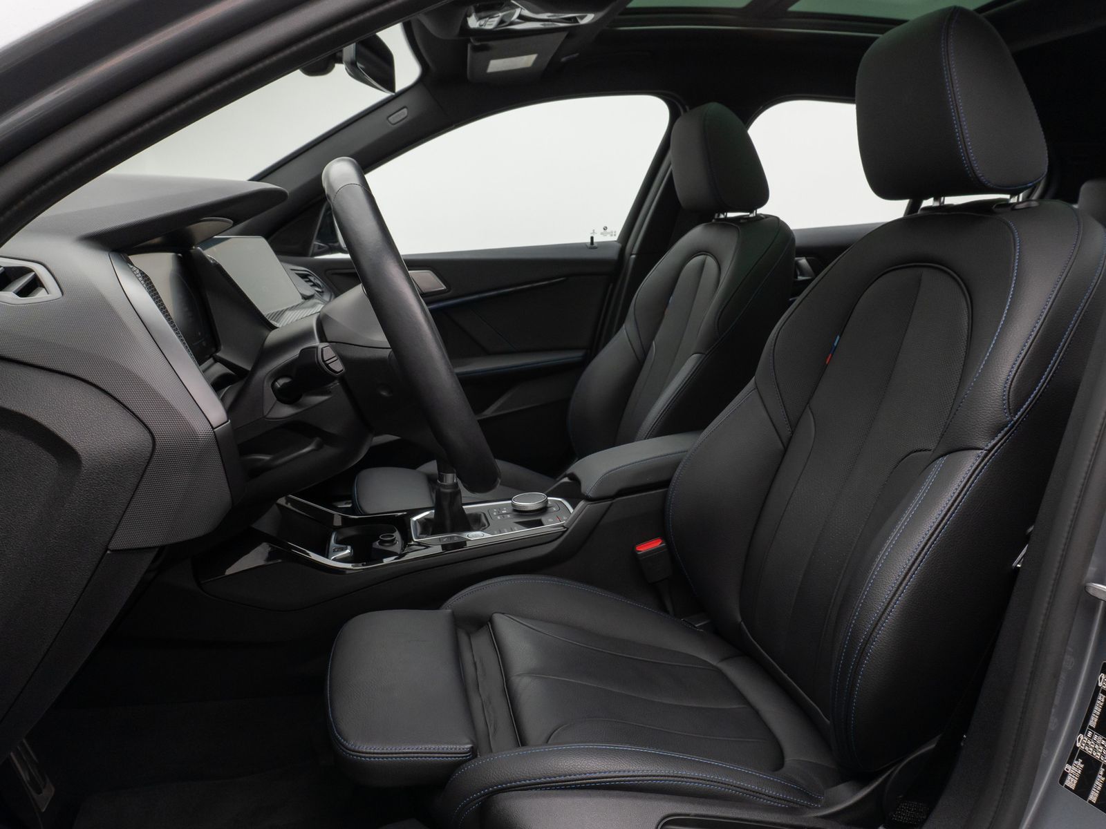 Fahrzeugabbildung BMW 118i M Sport DAB Panorama HiFi Adapt.LED Leder