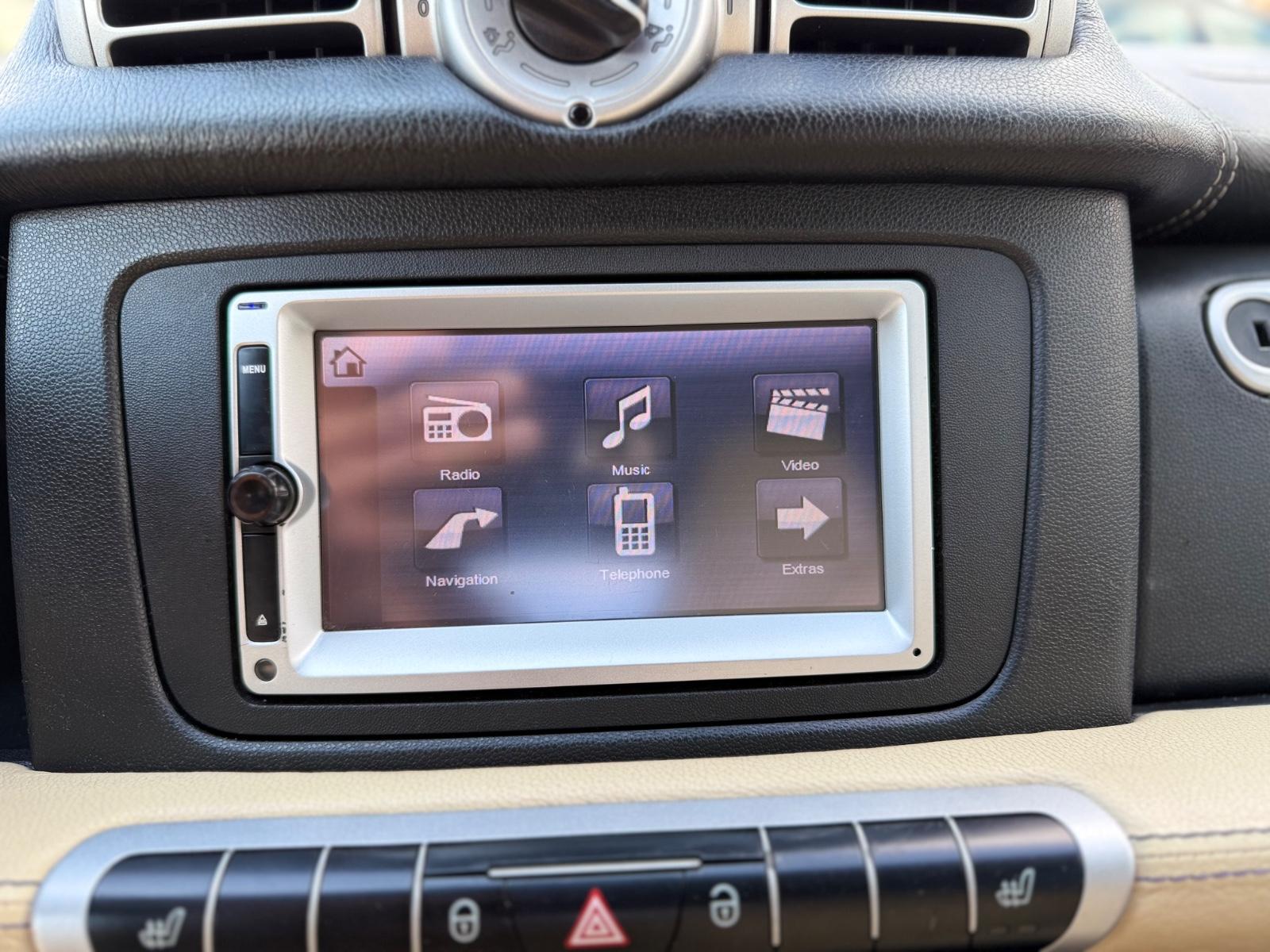 Smart ForTwo fortwo cabrio Brabus Leder SHZ NAVI USB