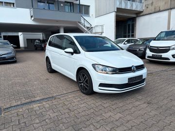 Volkswagen Touran - 3