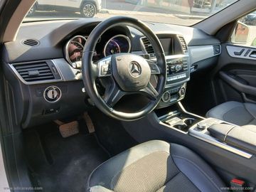 Mercedes ML 250 - 9