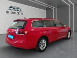 Volkswagen Passat Var. 2.0 TDI Business DSG AHK*NAV*LED*ACC - rote Volkswagen Passat