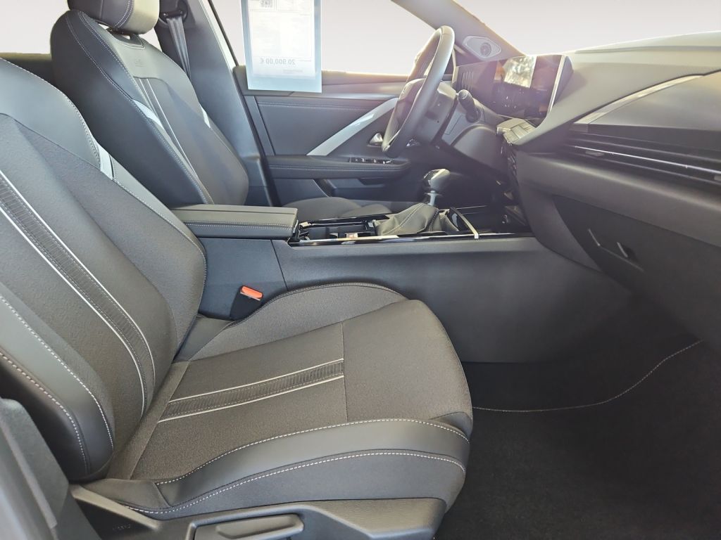 Fahrzeugabbildung Opel Astra 1.2 Turbo GS Navi Sitzheizung Allwetter ..