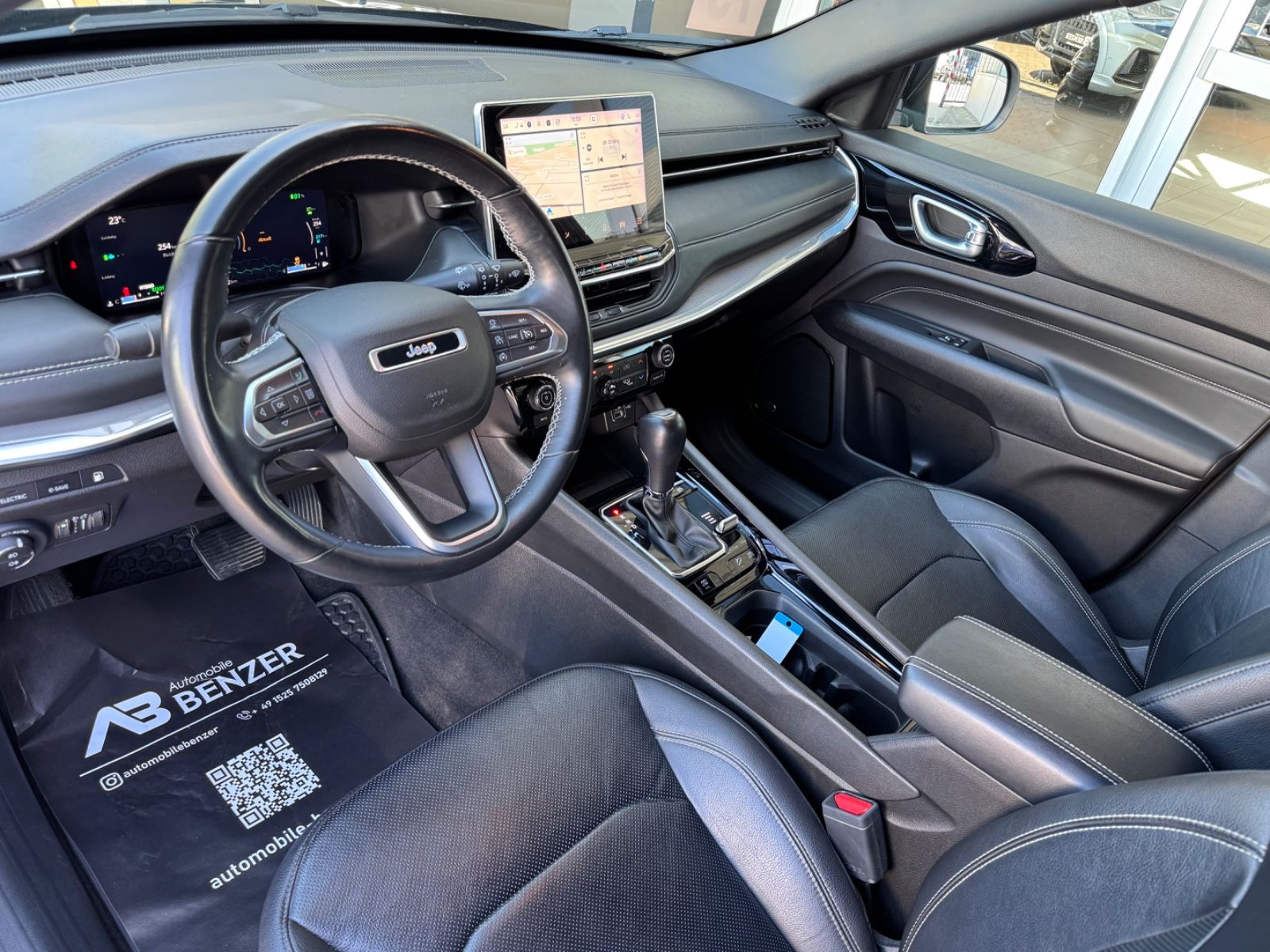 Fahrzeugabbildung Jeep Compass S Plug-In Hybrid 4WD/360°Cam/Leder/Pano/