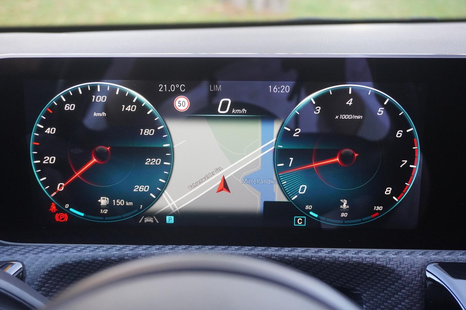 Mercedes-Benz A200 Progressive Navi Panorama Android Apple PDC