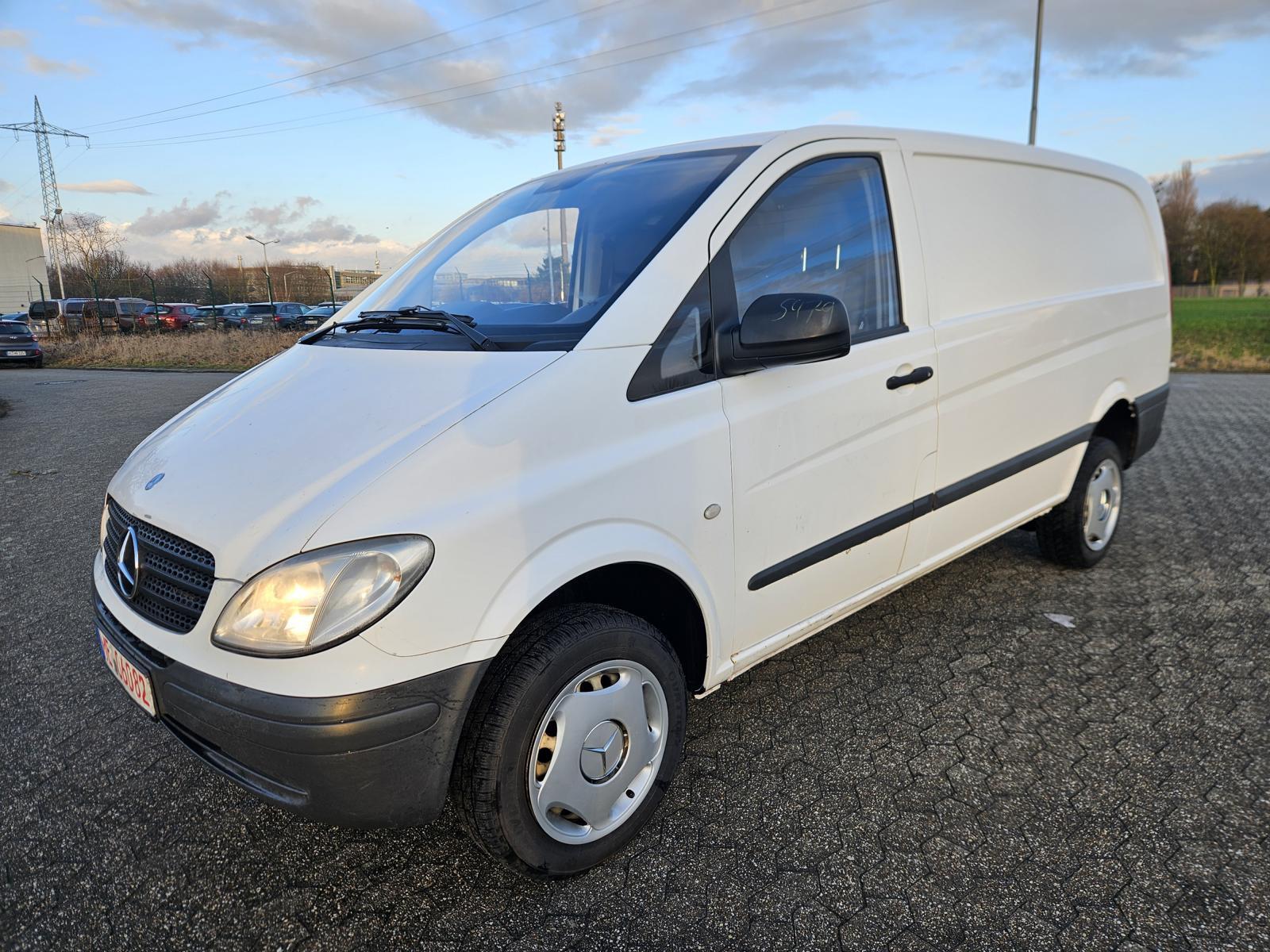 Mercedes-Benz Vito 111CDI 4Matic 4x4 Lang 3Sitze STHZ HU11/27