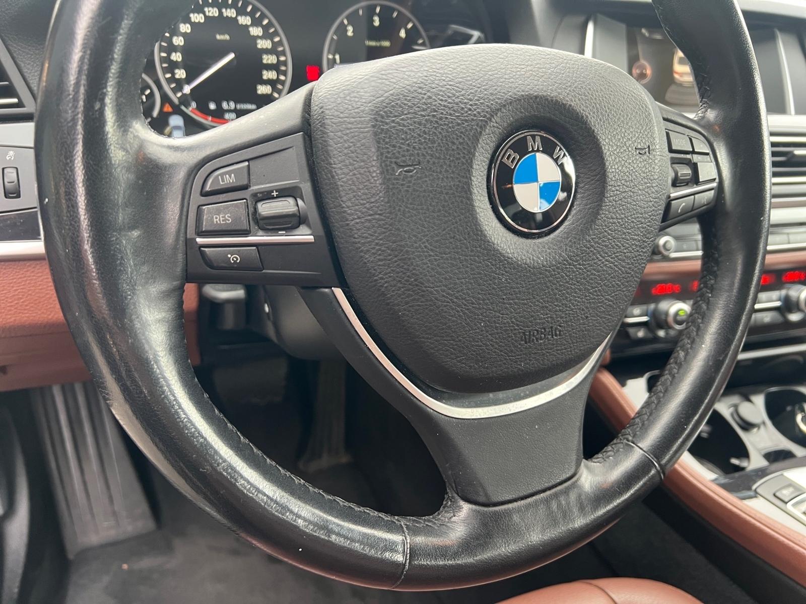 BMW 520d 140KW (190PS)*NAVI*AUTOMATIK*AHK*LEDER*PDC*