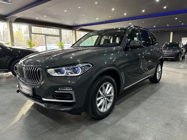 BMW X5 xDrive 30d /PANORAMA / Soft-Close/ AHK/ LASER