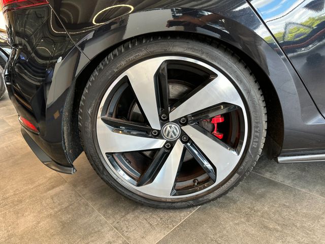 Volkswagen Golf GTI *SPORT-FAHRWERK*NAVI*ACC*PERFORMANCE*