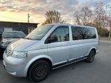 Volkswagen T5 Transporter  Caravelle 5-SITZ AHK STANDHZ AC - Volkswagen T5 Transporter in Frankfurt (Main)