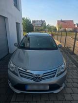 Toyota Avensis Kombi Rückfahrkamera 2.0 Di... - Toyota Avensis mit Diesel-Antrieb: 2.0