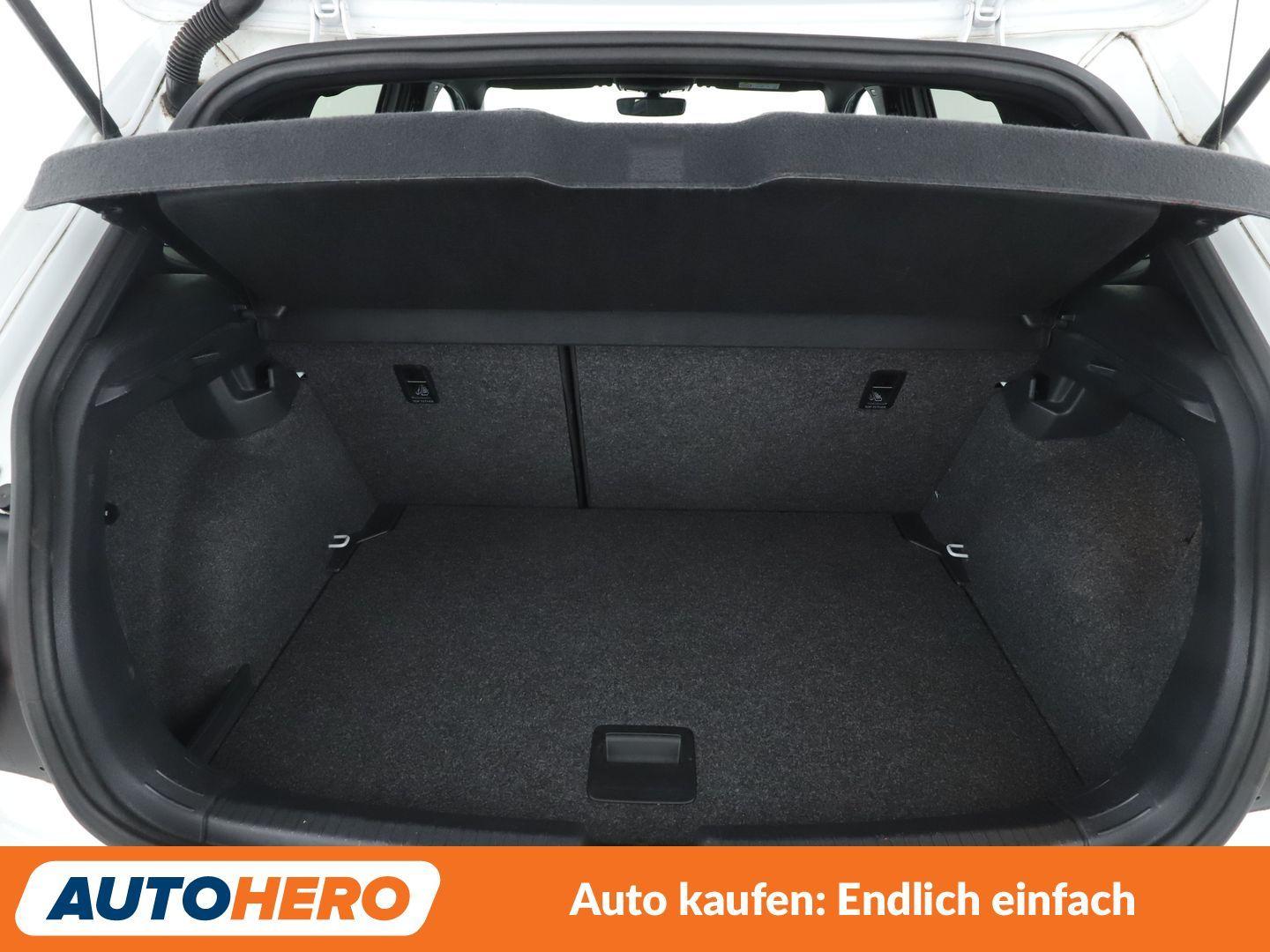 Volkswagen Polo 2.0 TSI GTI Aut.*NAVI*LED*ACC*