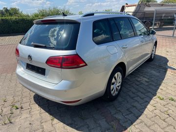 Volkswagen Golf - 4