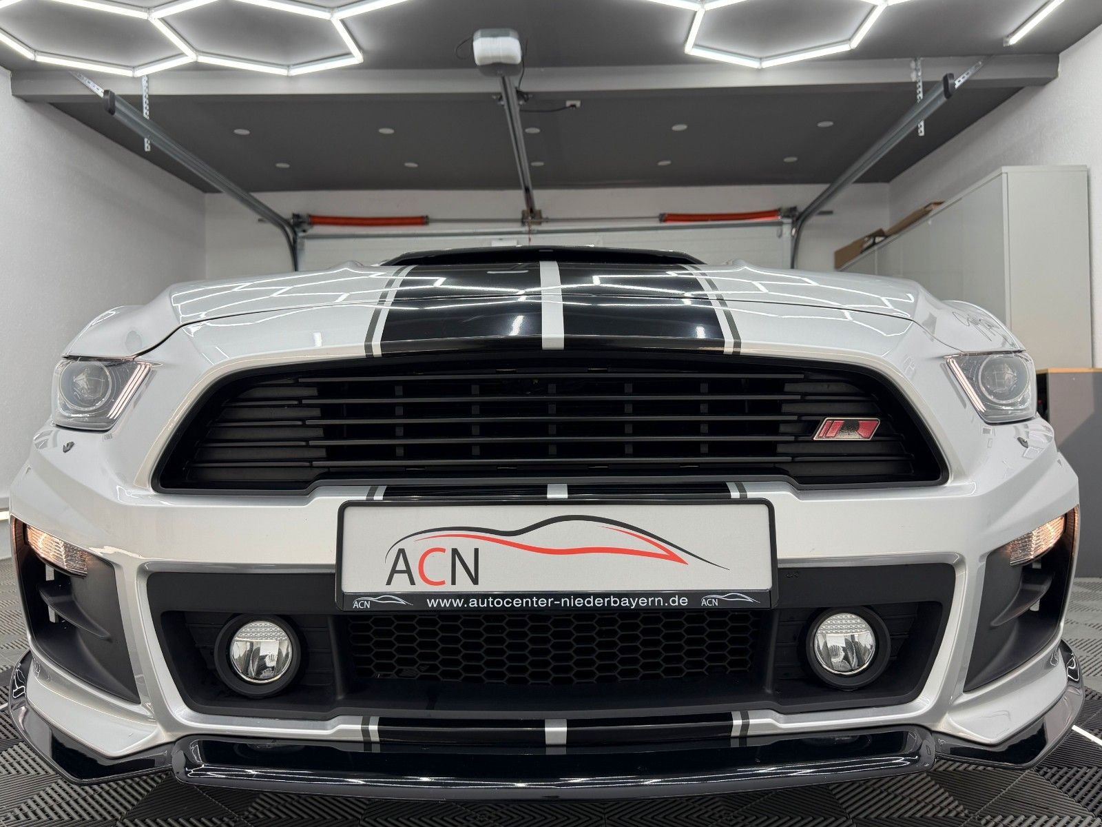 Fahrzeugabbildung Ford Mustang Cabrio 3.7 V6 Aut/SIDEPIPE/IDIVIDUAL/20*
