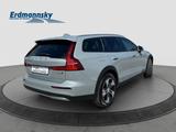 Volvo V60 CC B4 AWD Plus/Navi/LED/AHK/SHZ/LHZ/Leder - graue Volvo V60