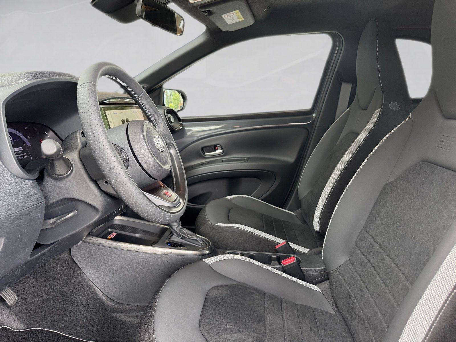 Fahrzeugabbildung Toyota Aygo 1.5 GR SPORT JBL Soundsys. Aut., LED,Navi