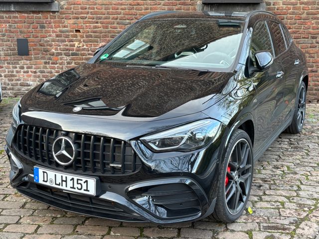 Mercedes-Benz GLA 45 S 4M Neupreis am Tag der Zulassung 98.500