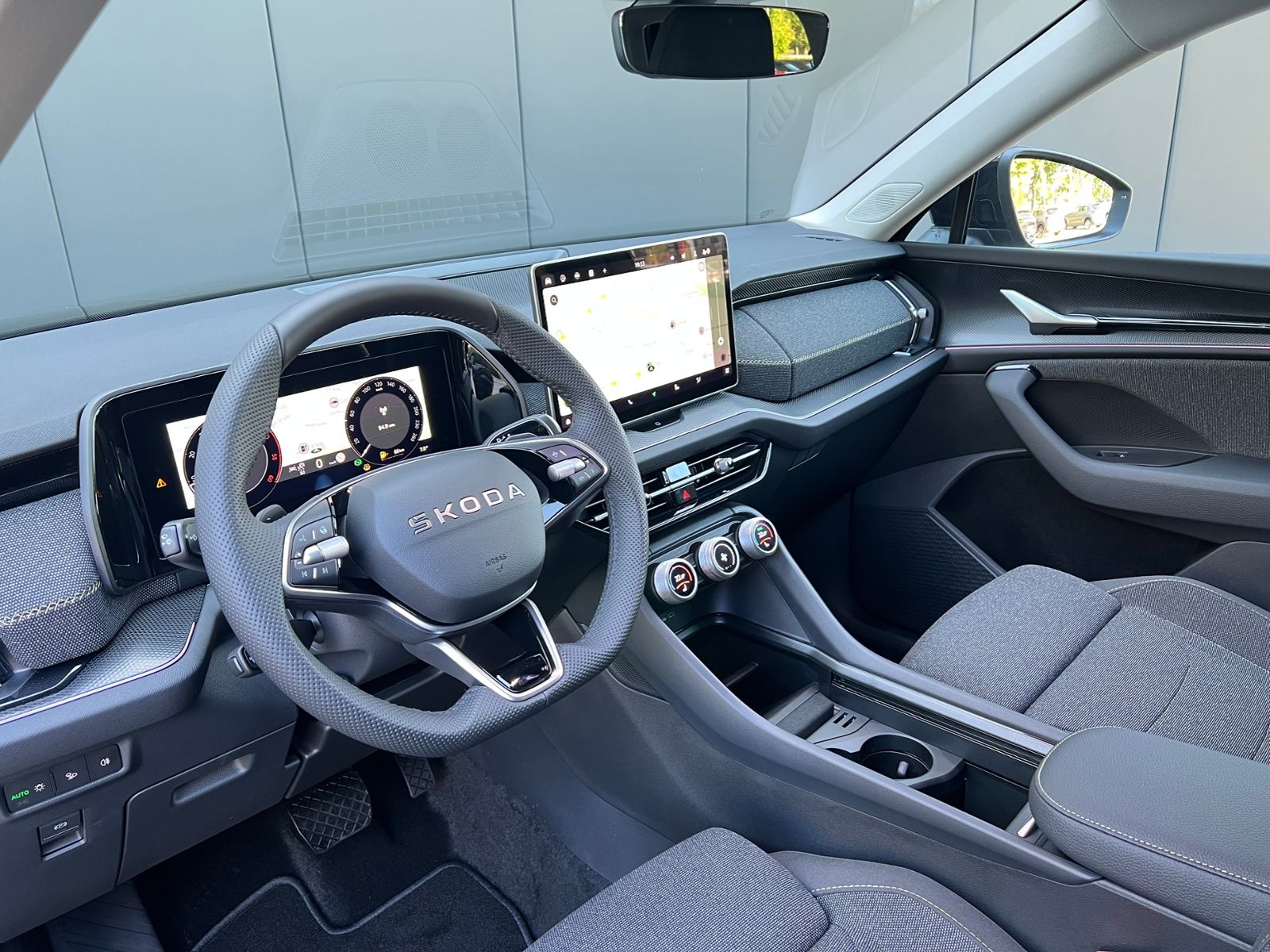 Fahrzeugabbildung SKODA Kodiaq Selection 2.0 TDI DSG 4x4 *AHK, Navi, Kam