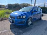Chevrolet Aveo 1.2 ls 5 porte - weiße Chevrolet Aveo