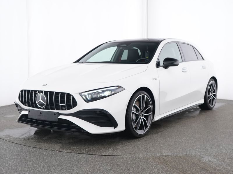 Mercedes-Benz AMG A 35 4M NIGHT+AHK+PANO+MULTIBEAM+19''+AMBIEN