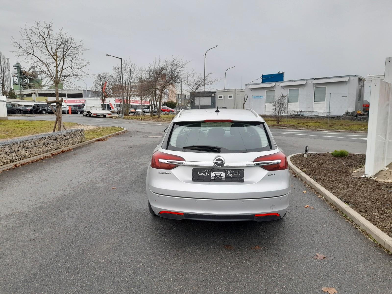 Opel Insignia 2015 — engine 1.598 cm³, 136 HP (100kW)