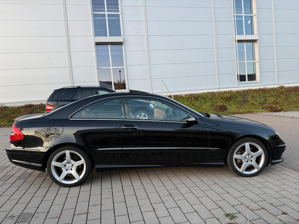 Mercedes-Benz CLK 500