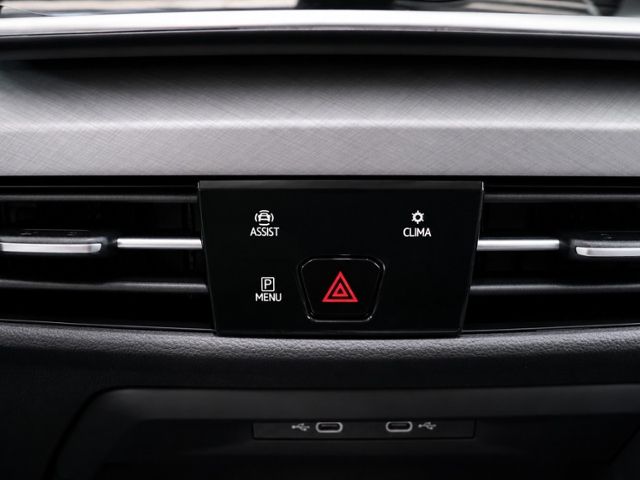 Volkswagen Golf VIII 1.5 eTSI Life DSG Keyless|Kamera|Sitzh foto 14