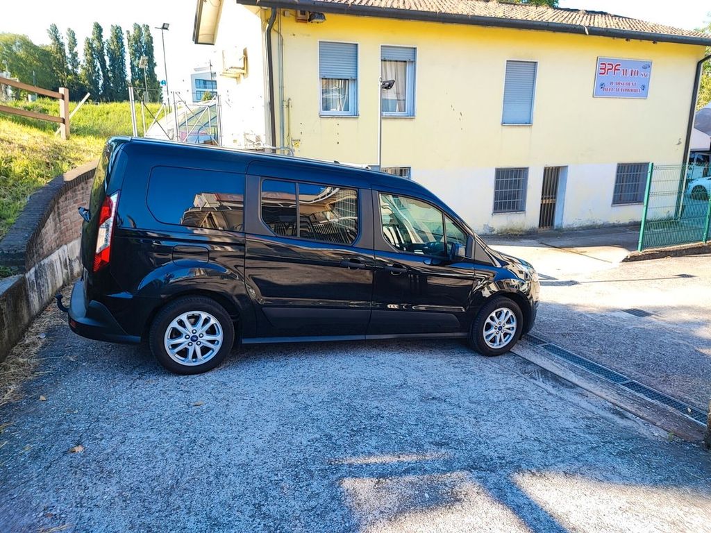 Image of Ford Tourneo Connect