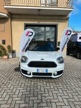 MINI Mini Cooper D Countryman 2.0 - weiße MINI Cooper D Countryman