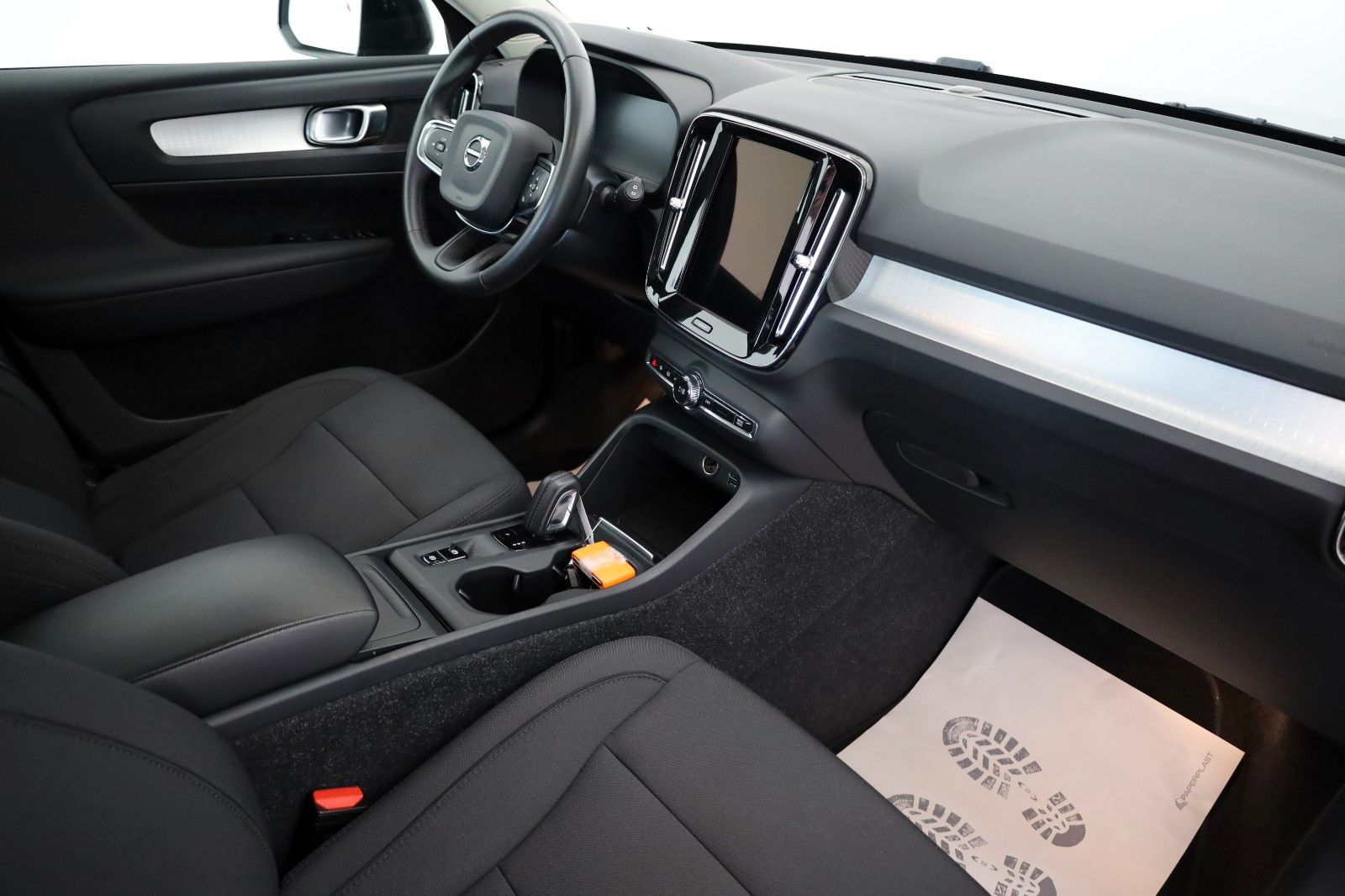 Fahrzeugabbildung Volvo XC40 Momentum Pro ,Navi,LED,DAB,PDC,